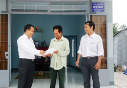 Hưng Thịnh trao tặng nhà tình nghĩa cho 2 hộ khó khăn thuộc xã Cam Hải Đông, huyện Cam Lâm, tỉnh Khánh Hòa