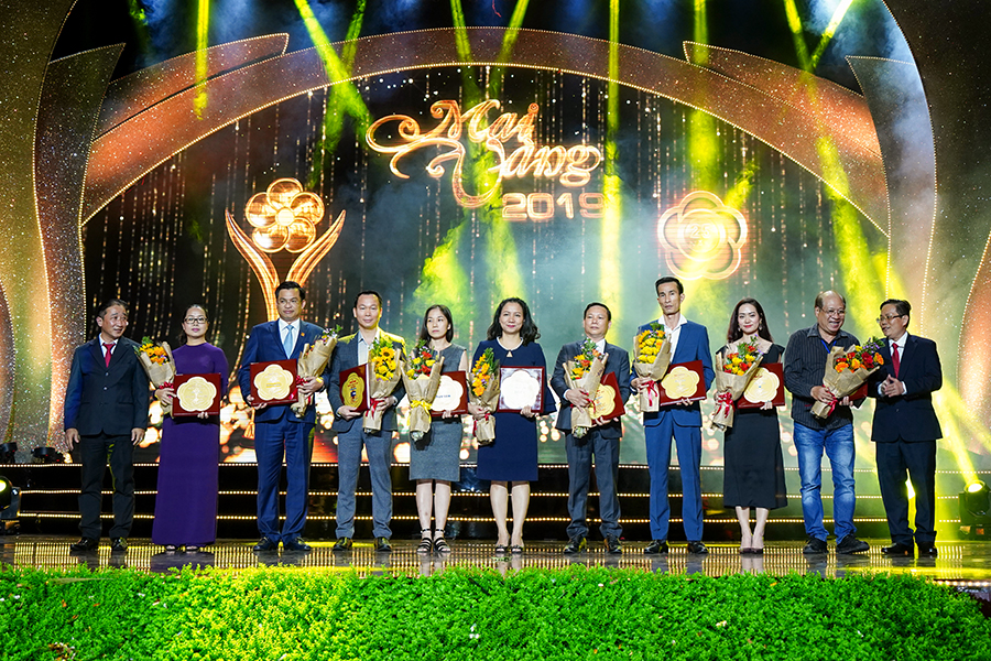 HUNG THINHグループは2019年の第25回MAI VANG授賞式に支援した
