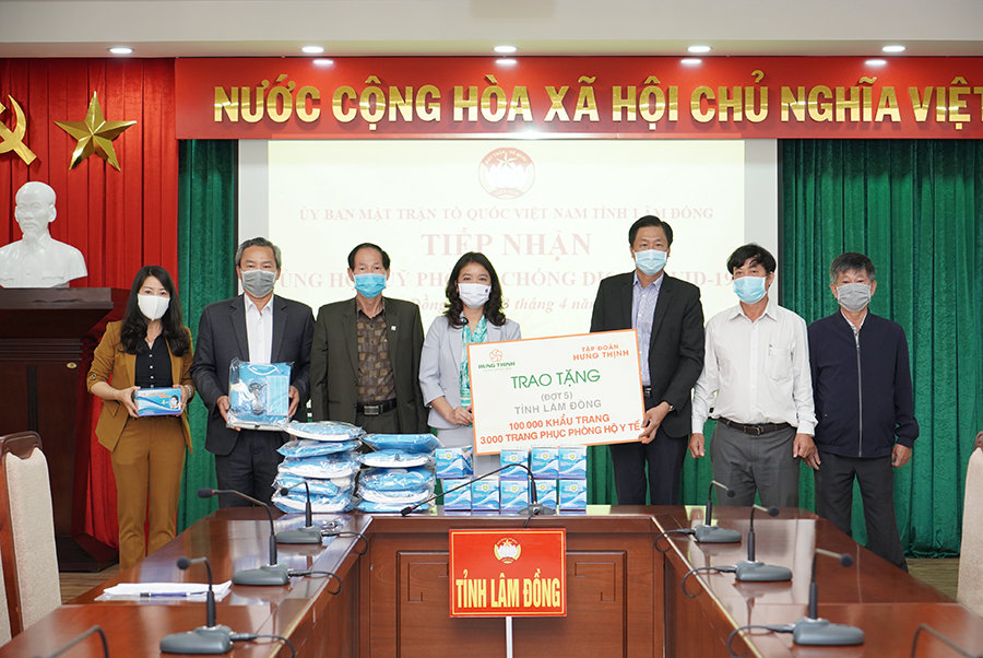 HUNG THINＨグループはLAM DONG省においてCOVID-19予防に応援する行程を持続した