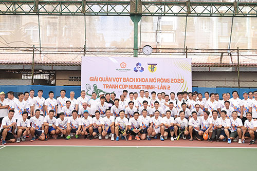 HUNG THINH GROUPは、HUNG THINH2020カップの第2回オープンポリテクニックテニストーナメントに引き続き参加する。