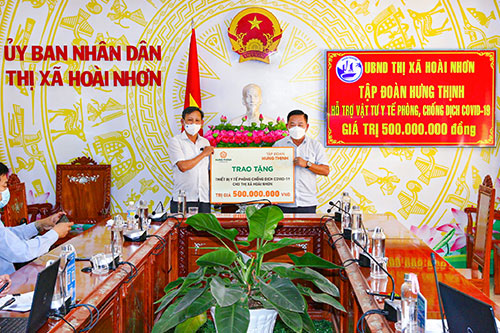 HUNG THINHグループはBINH DINH省、HOAI NHON町のCOVID-19防疫活動に支援した
