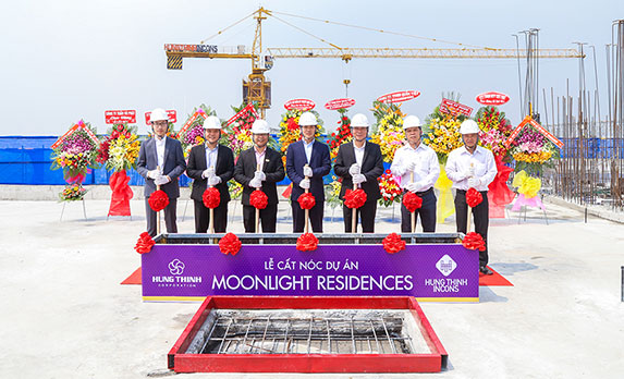 Hung Thinh Corp cất nóc dự án Moonlight Residences